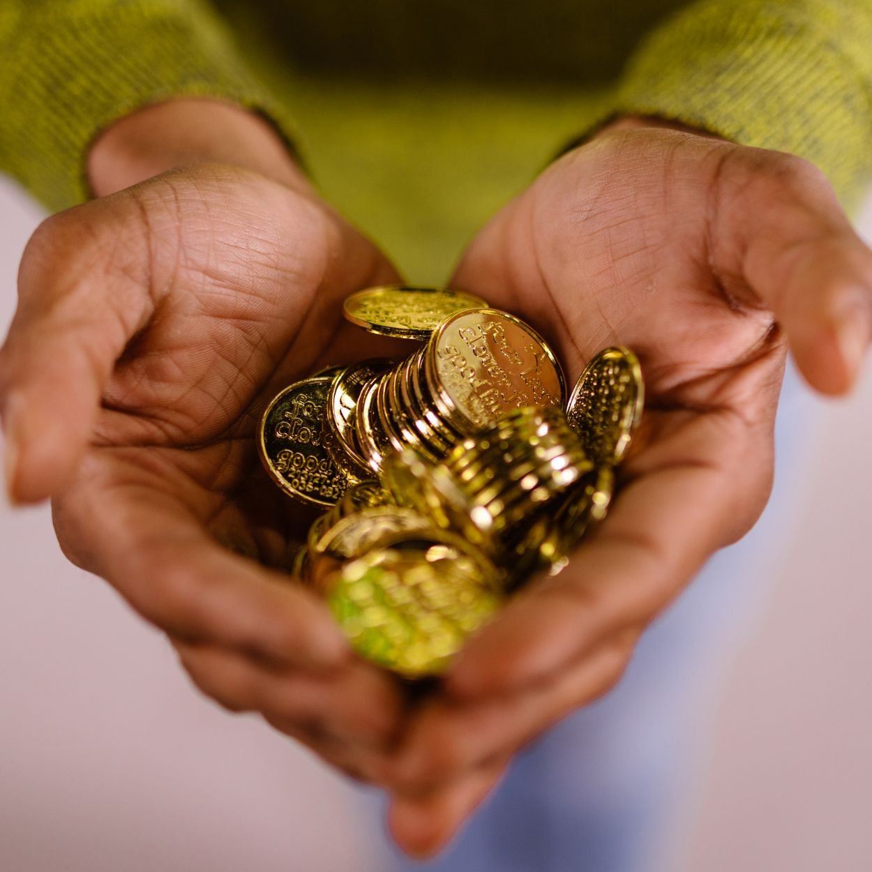 benefits of investing in gold and silver